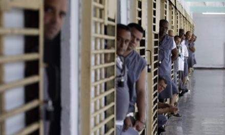 12 NUEVAS PERSONAS SE SUMAN A LA LISTA DE PRESOS POLÍTICOS EN CUBA DURANTE EL MES DE AGOSTO
